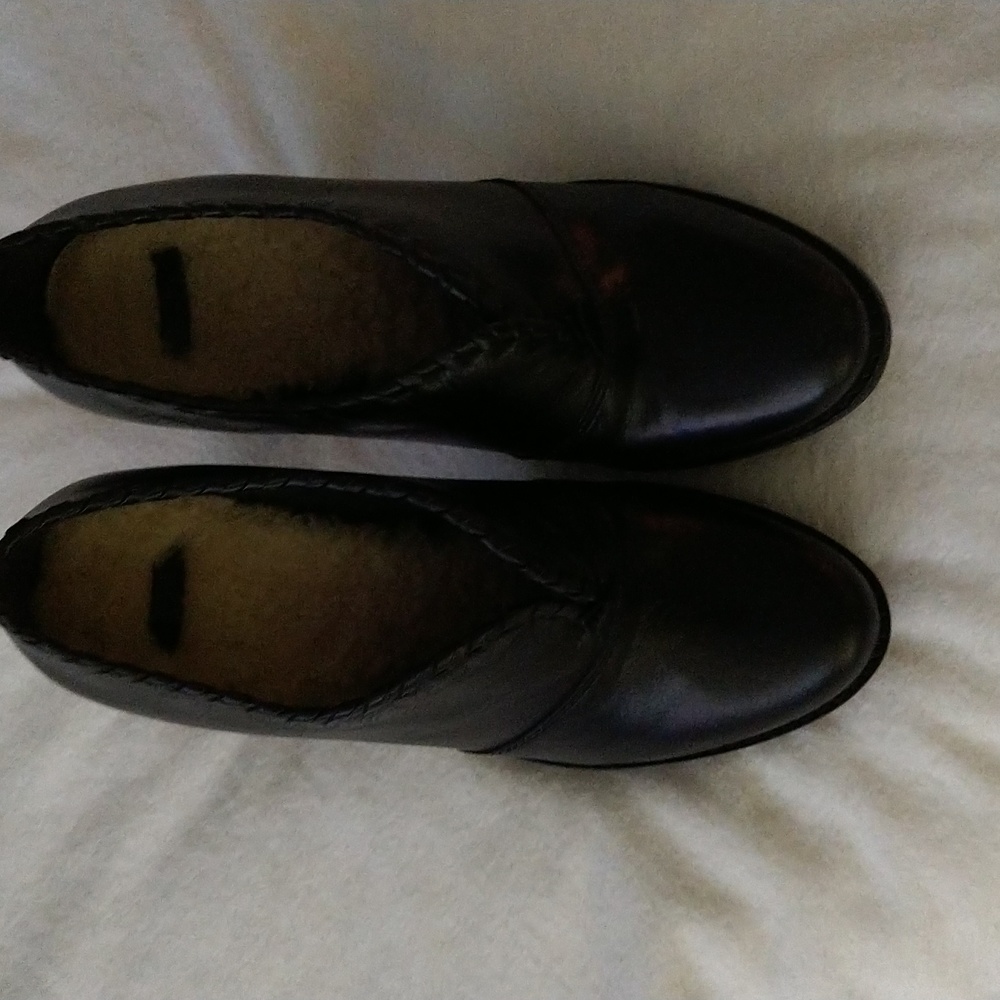 Ugg high heel shoes boots size 8